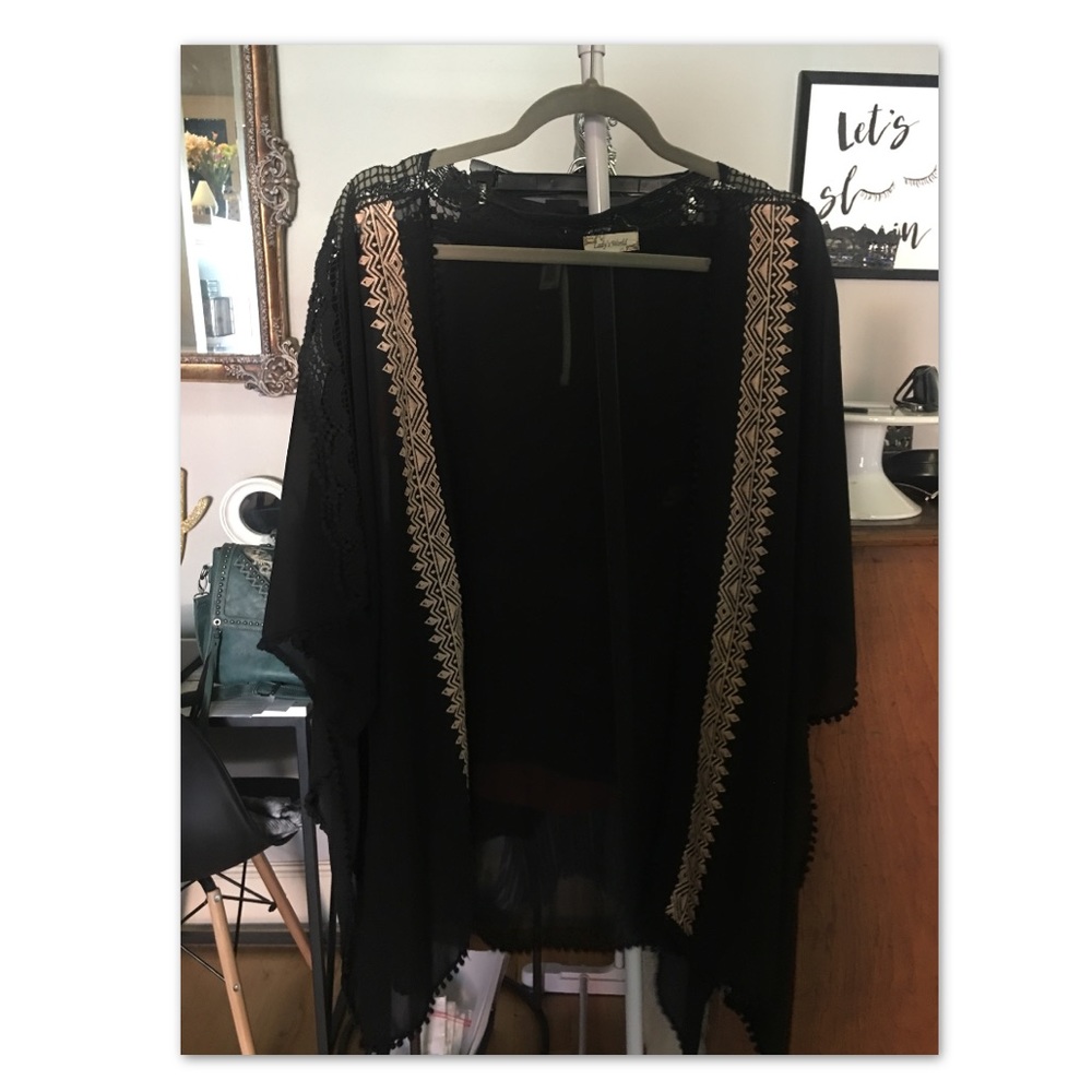 Black Embroidered Kimono